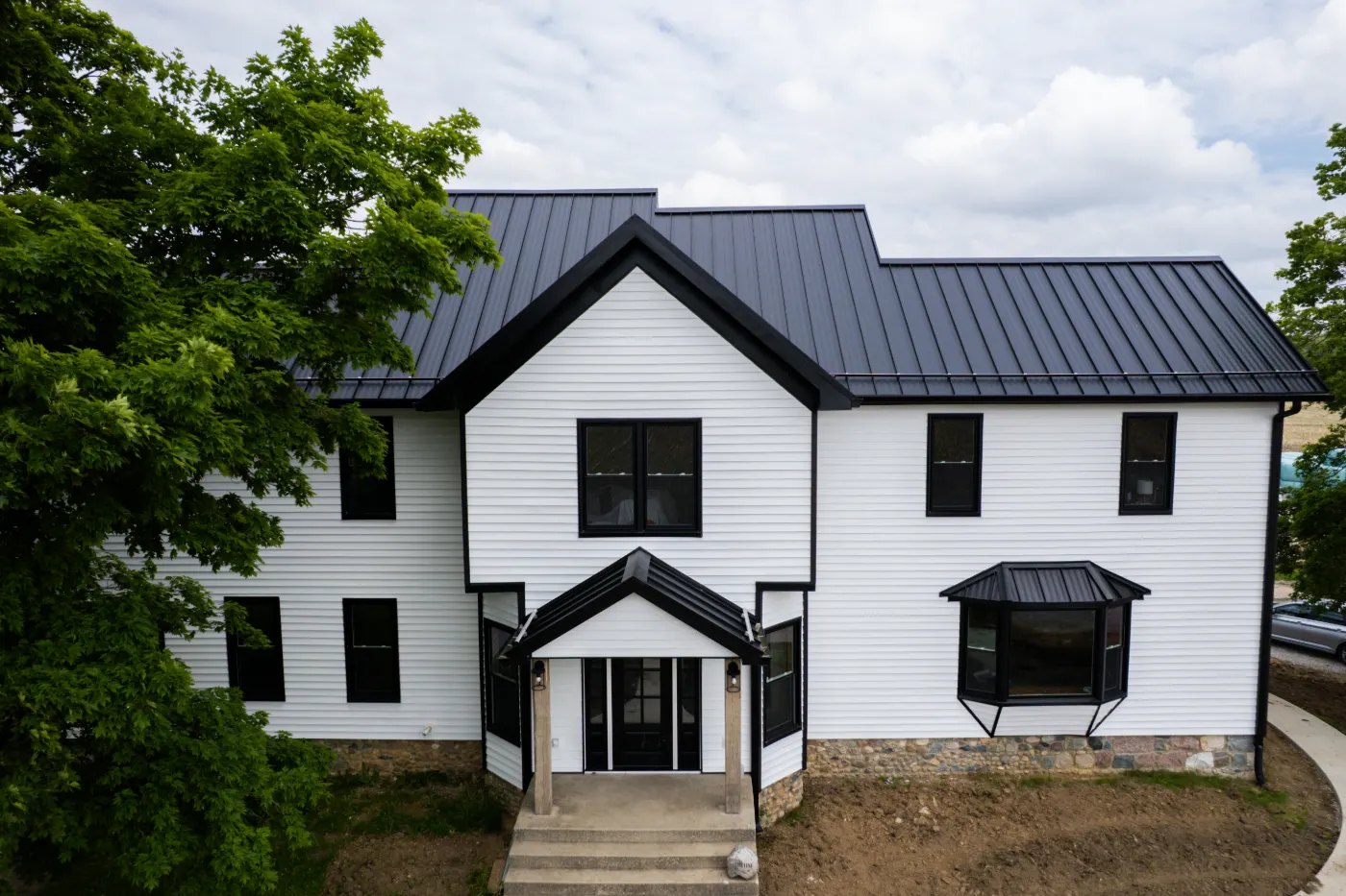 Manufacturer-certified roof installation in Innisbrooke